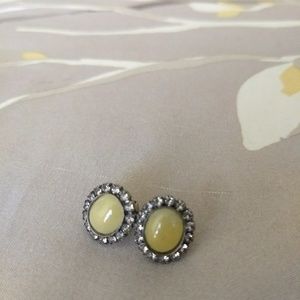 Oval Sorelli Studs